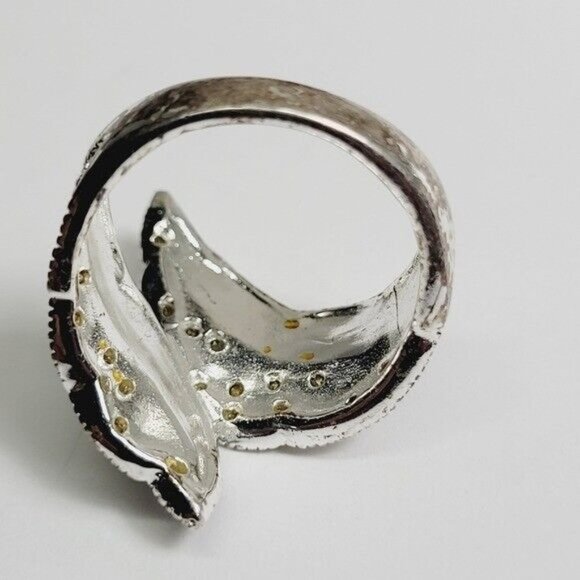 #101  Sterling & Marcasite Black and White Ring 2 leaves sitting opposite 8 - Picture 9 of 12